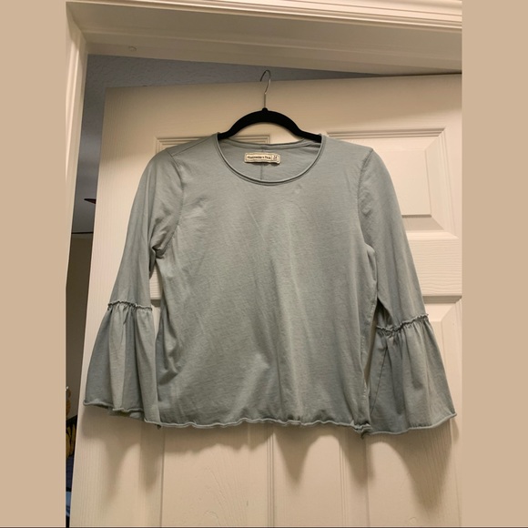 Abercrombie & Fitch Tops - Abercrombie and Fitch Top